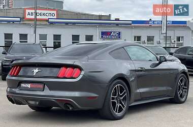 Купе Ford Mustang 2017 в 