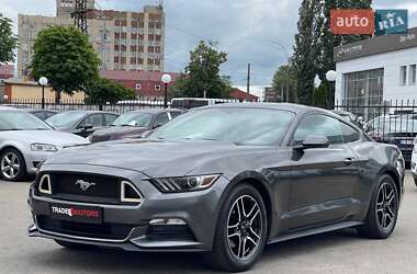 Купе Ford Mustang 2017 в 