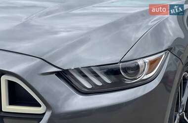 Купе Ford Mustang 2017 в 