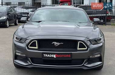 Купе Ford Mustang 2017 в 