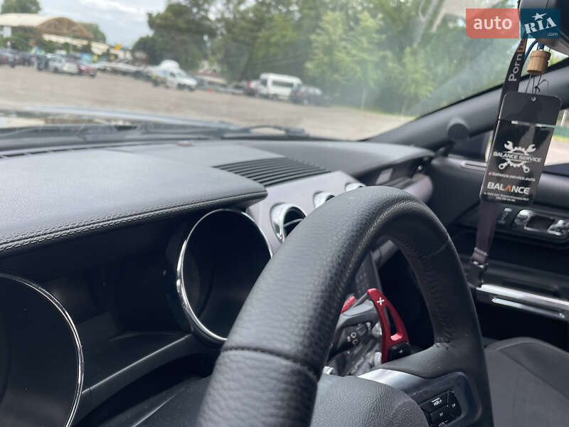 Купе Ford Mustang 2015 в Киеве