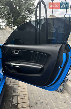 Купе Ford Mustang 2017 в Кропивницком