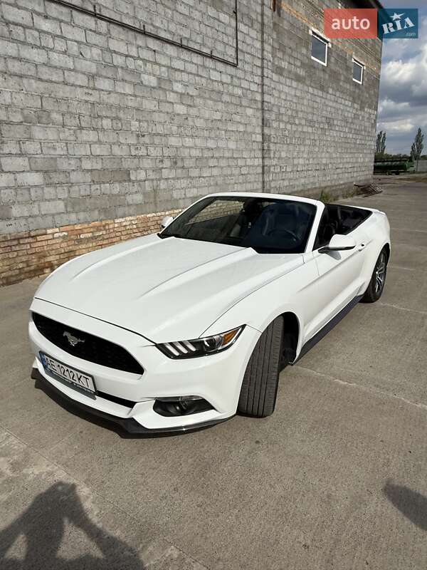 Кабриолет Ford Mustang 2016 в Кривом Роге фото 12 Кабриолет Ford Mustang 2016 в Кривом Роге
