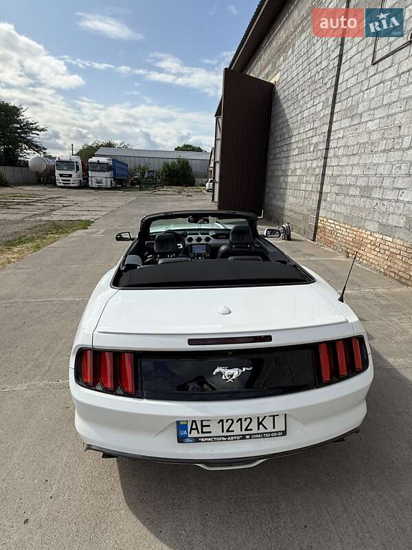 Кабриолет Ford Mustang 2016 в Кривом Роге фото 7 Кабриолет Ford Mustang 2016 в Кривом Роге
