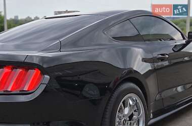 Купе Ford Mustang 2016 в 