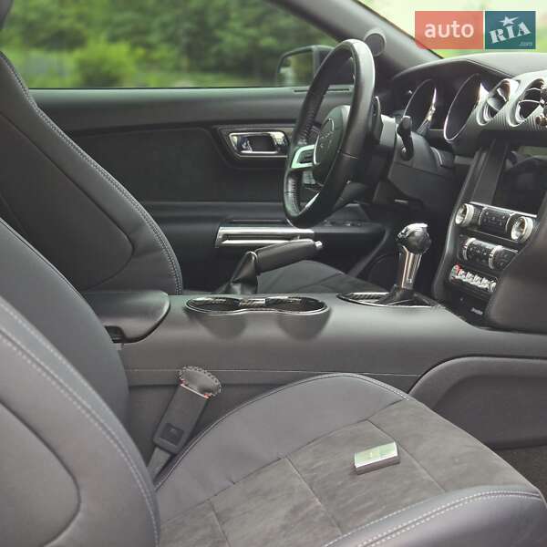 Купе Ford Mustang 2016 в Сумах