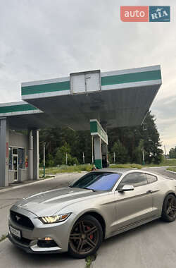 Купе Ford Mustang 2016 в 