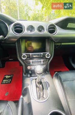 Купе Ford Mustang 2014 в 