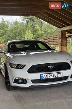 Купе Ford Mustang 2015 в Киеве