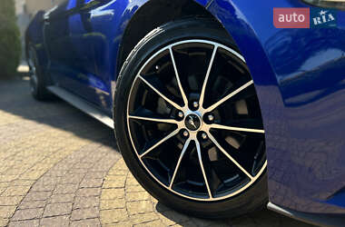 Купе Ford Mustang 2015 в 