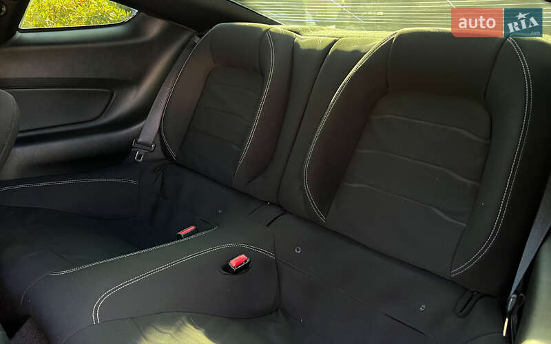 Купе Ford Mustang 2015 в Львове