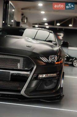 Купе Ford Mustang 2018 в 