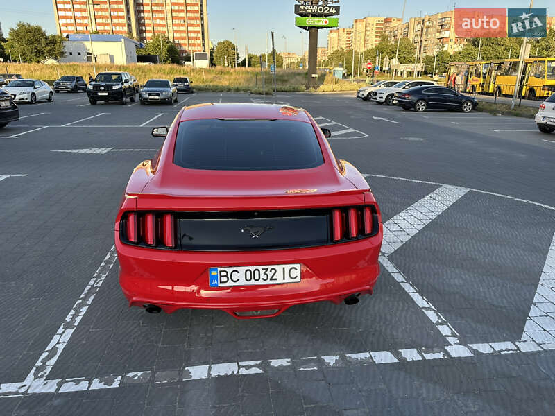 Купе Ford Mustang 2016 в Львові
