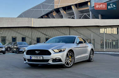 Купе Ford Mustang 2016 в Львове