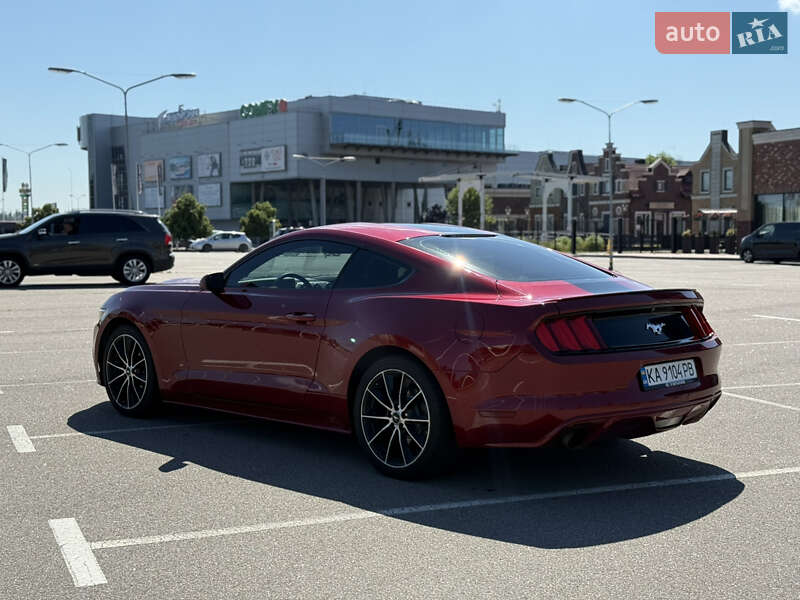 Купе Ford Mustang 2015 в Києві фото 7 Купе Ford Mustang 2015 в Києві