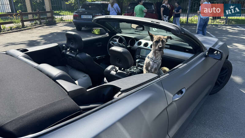 Кабриолет Ford Mustang 2015 в Киеве