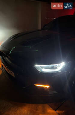 Купе Ford Mustang 2017 в 