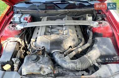 Купе Ford Mustang 2012 в 