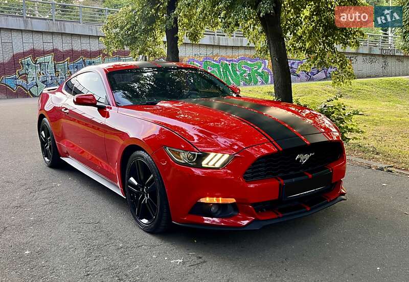 Купе Ford Mustang 2015 в Киеве