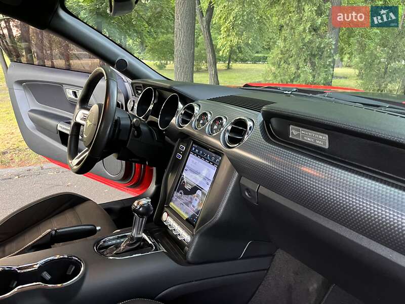 Купе Ford Mustang 2015 в Киеве