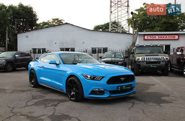 Купе Ford Mustang 2017 в 