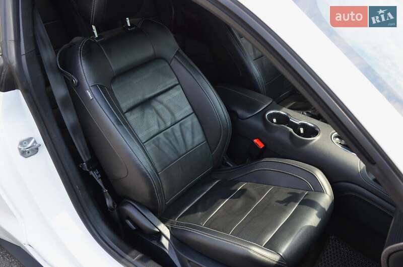 Купе Ford Mustang 2018 в Киеве фото 37 Купе Ford Mustang 2018 в Киеве