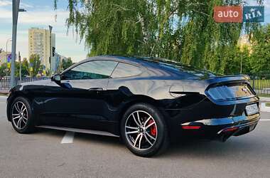 Купе Ford Mustang 2015 в 