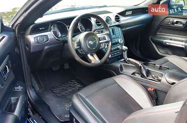 Купе Ford Mustang 2015 в 