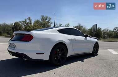 Купе Ford Mustang 2019 в 