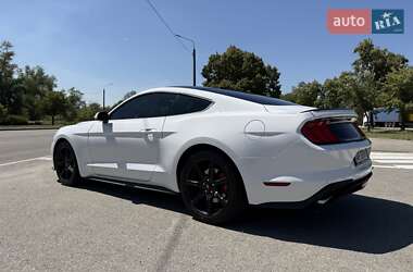 Купе Ford Mustang 2019 в 