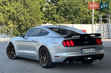 Купе Ford Mustang 2016 в 