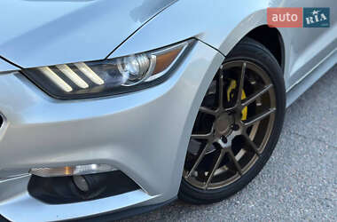 Купе Ford Mustang 2016 в 