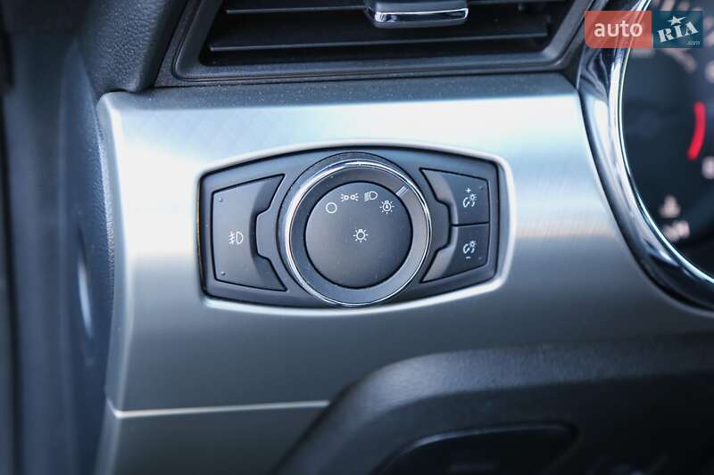Купе Ford Mustang 2015 в Києві