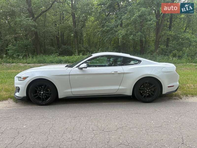 Купе Ford Mustang 2014 в Борисполе
