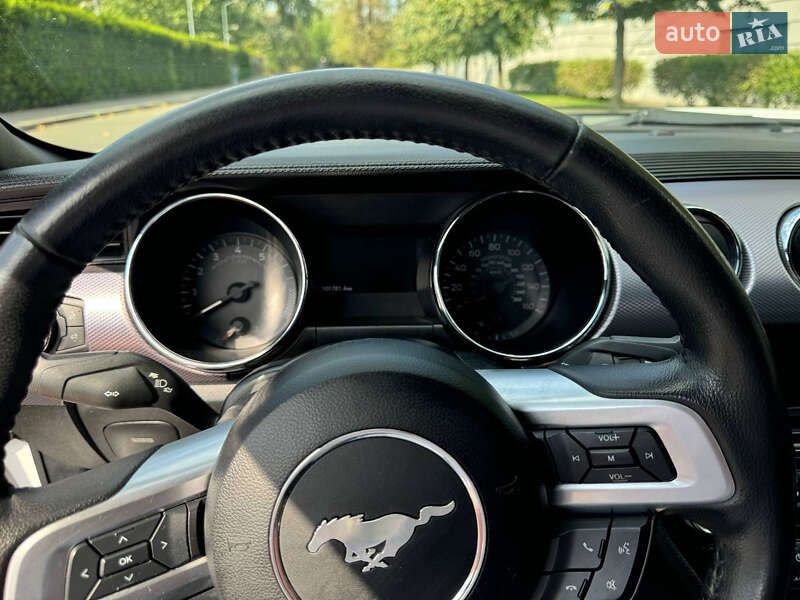 Купе Ford Mustang 2015 в Киеве фото 6 Купе Ford Mustang 2015 в Киеве