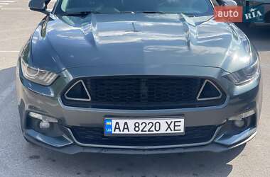 Купе Ford Mustang 2015 в 