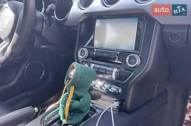 Купе Ford Mustang 2015 в 