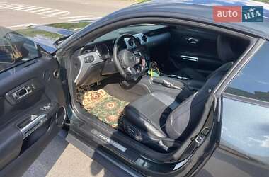 Купе Ford Mustang 2015 в 