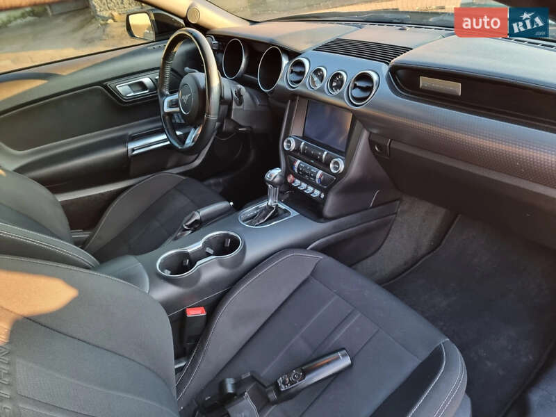Купе Ford Mustang 2018 в Києві