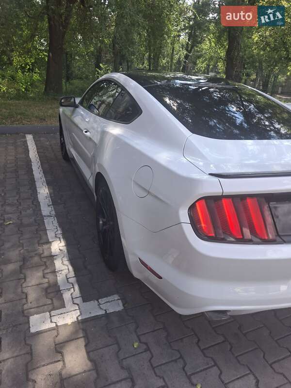 Ford Mustang 2015