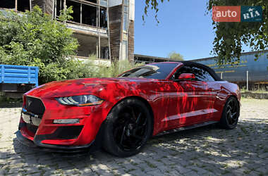 Кабриолет Ford Mustang 2019 в 
