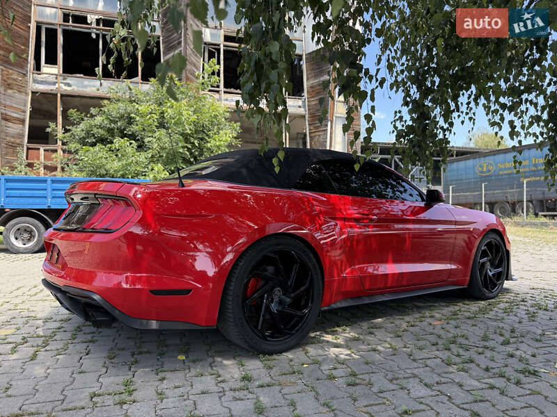 Кабриолет Ford Mustang 2019 в Черновцах фото 23 Кабриолет Ford Mustang 2019 в Черновцах
