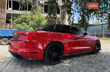 Кабриолет Ford Mustang 2019 в 