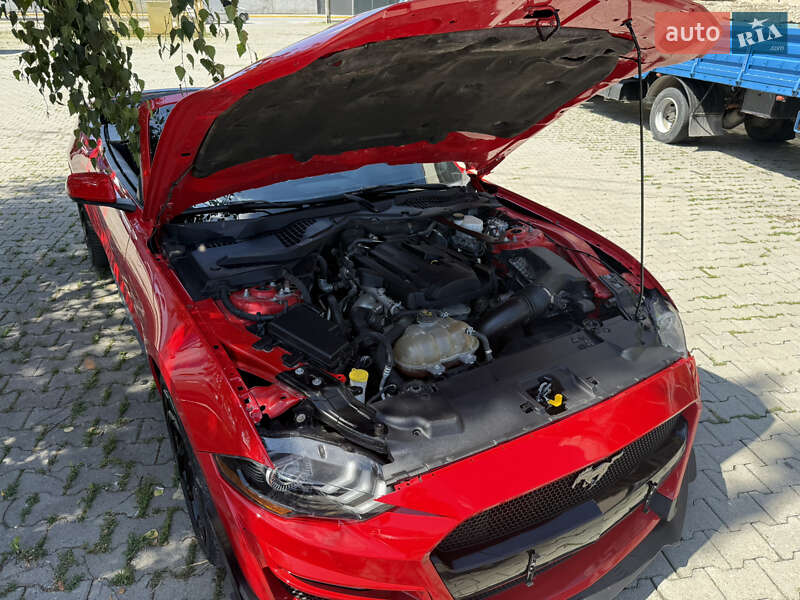 Кабриолет Ford Mustang 2019 в Черновцах фото 31 Кабриолет Ford Mustang 2019 в Черновцах