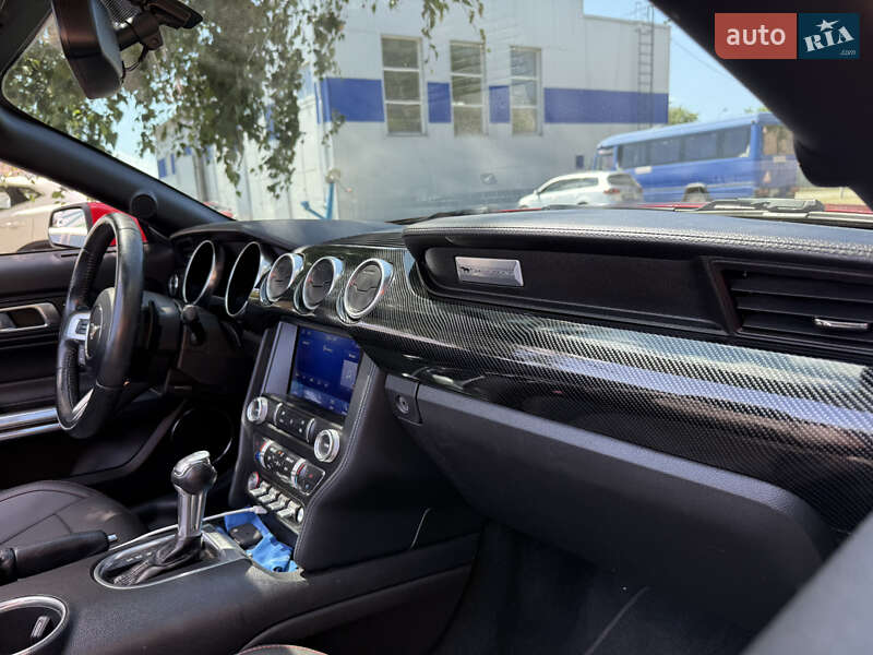 Кабриолет Ford Mustang 2019 в Черновцах фото 39 Кабриолет Ford Mustang 2019 в Черновцах