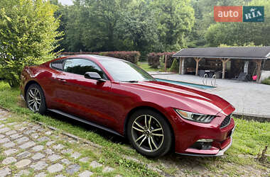 Купе Ford Mustang 2015 в 