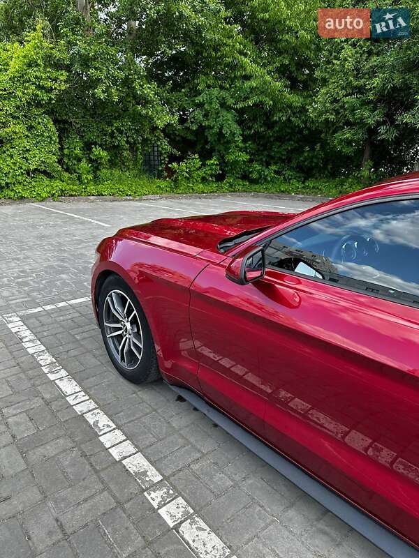 Купе Ford Mustang 2017 в Львове