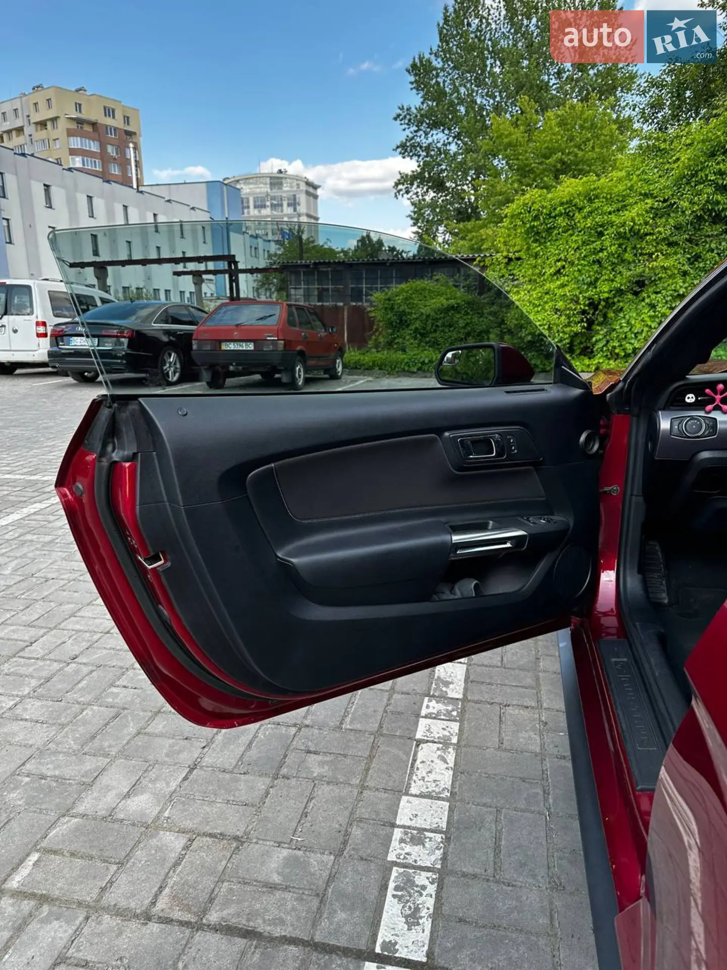 2017 Ford Mustang - мініатюра 27
