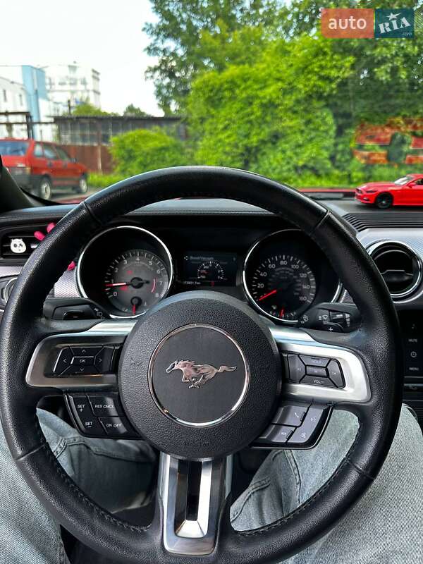 Купе Ford Mustang 2017 в Львове