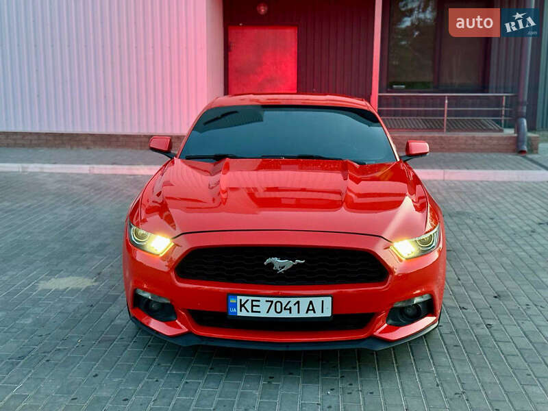 Купе Ford Mustang 2016 в Каменском